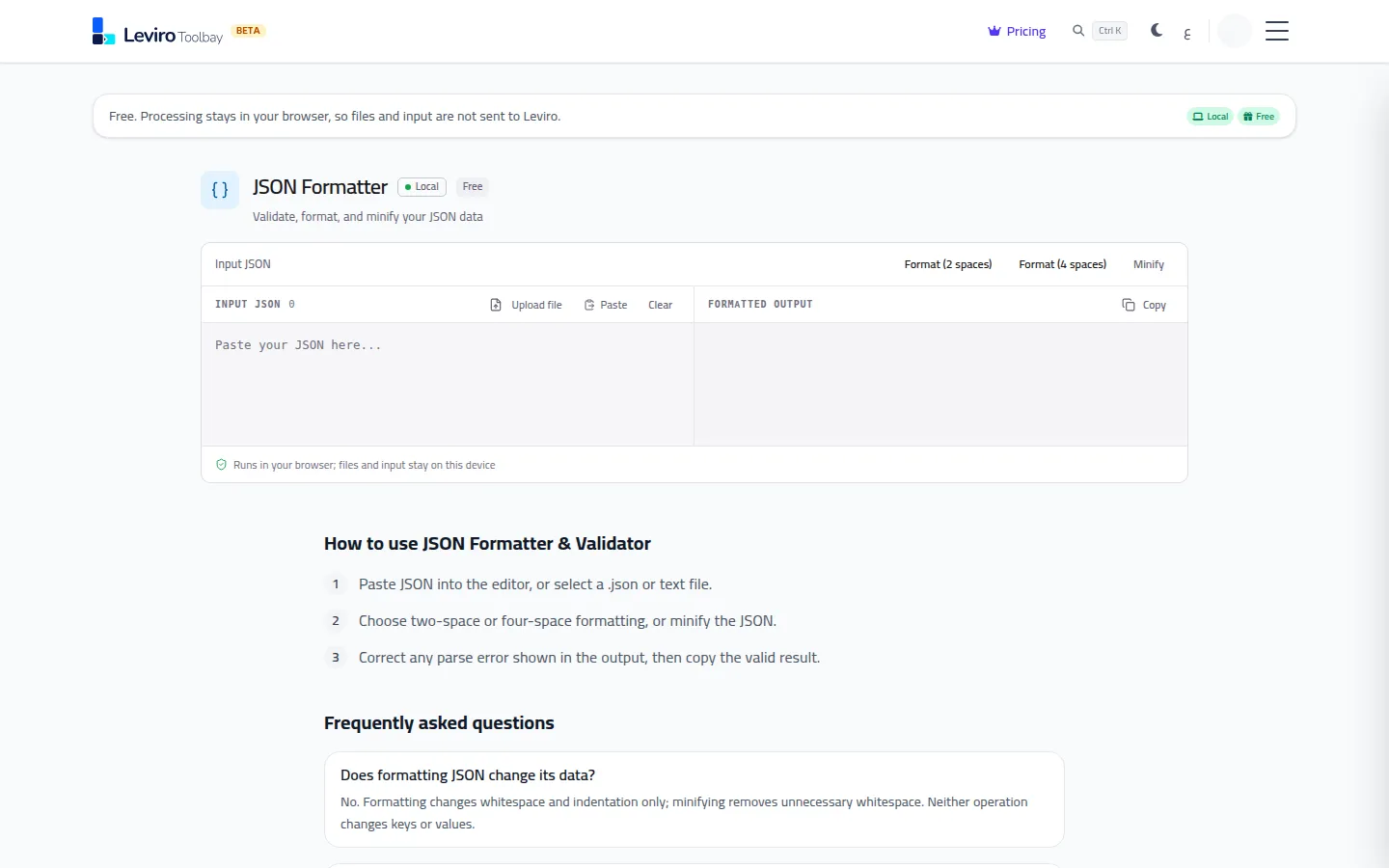 Toolbay JSON Formatter page in English with Local and Free labels and side-by-side input and formatted output panes.